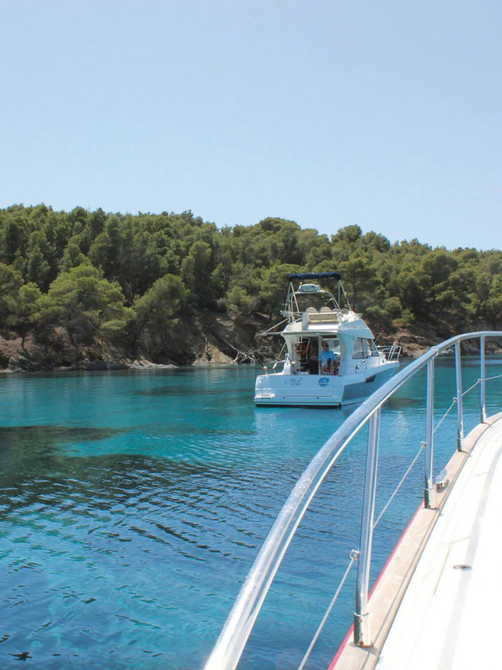 Chartering in Greece